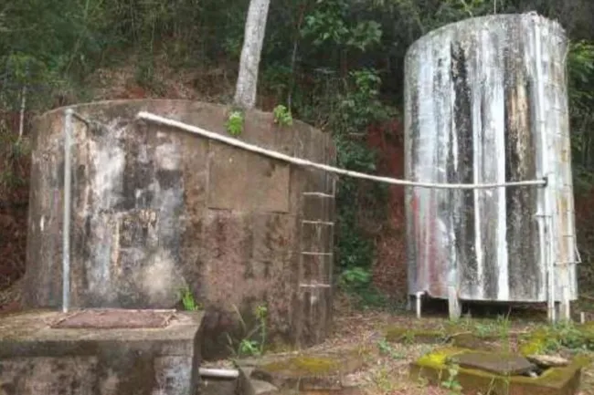  Reservatório de Água que abastece a Comunidade de Itauninha em Santa Maria de Itabira