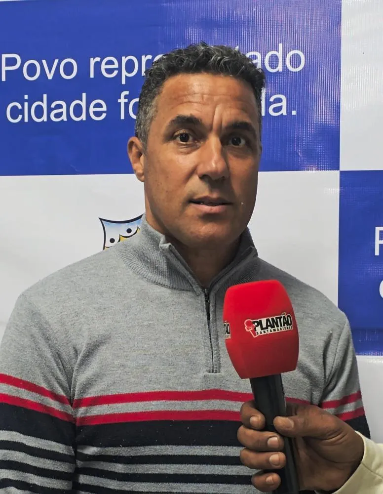  vereador Olacir Aparecido Alvarenga Oliveira, o Grilo