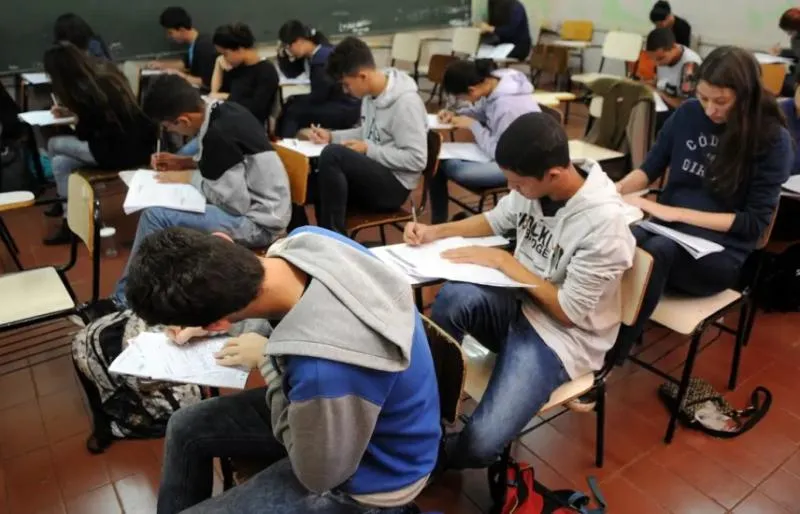 Itabira chega a 6,0 no Ideb; 10 das 15 escolas municipais avançaram.