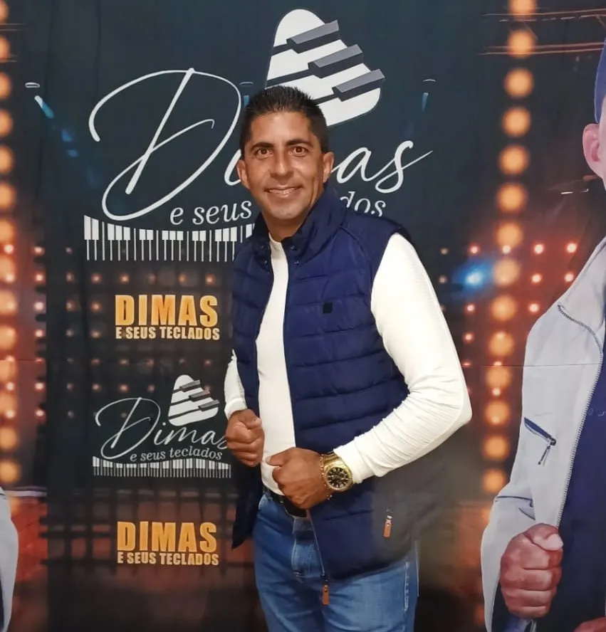 Dimas e Seus Teclados