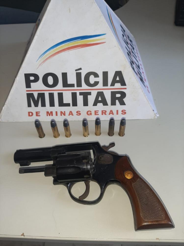 Arma apreendida em Materlândia — Foto: Polícia Militar