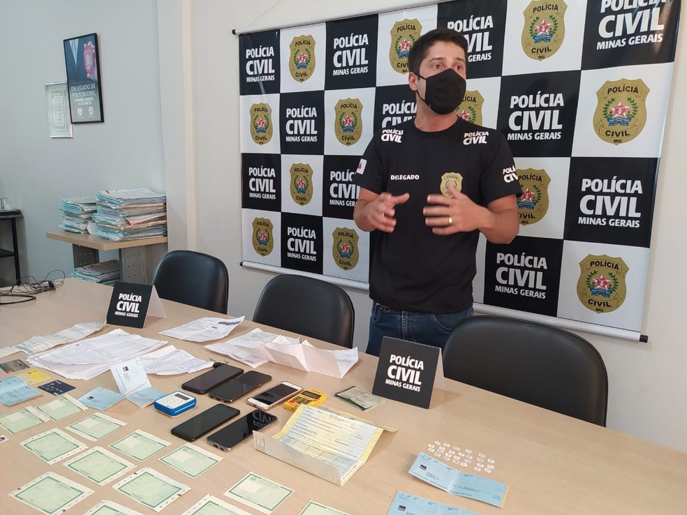 Delegado Luiz Eduardo Gomes explica como o grupo atuava — Foto: Hérisder Matias/Inter TV dos Vales