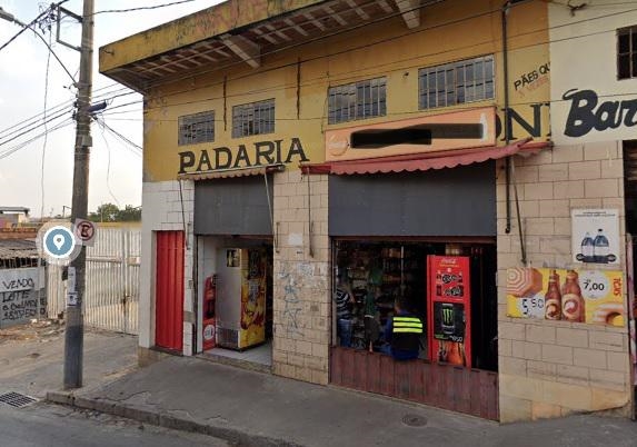 Homem morre após passar mal no momento em que assaltava padaria em BH
