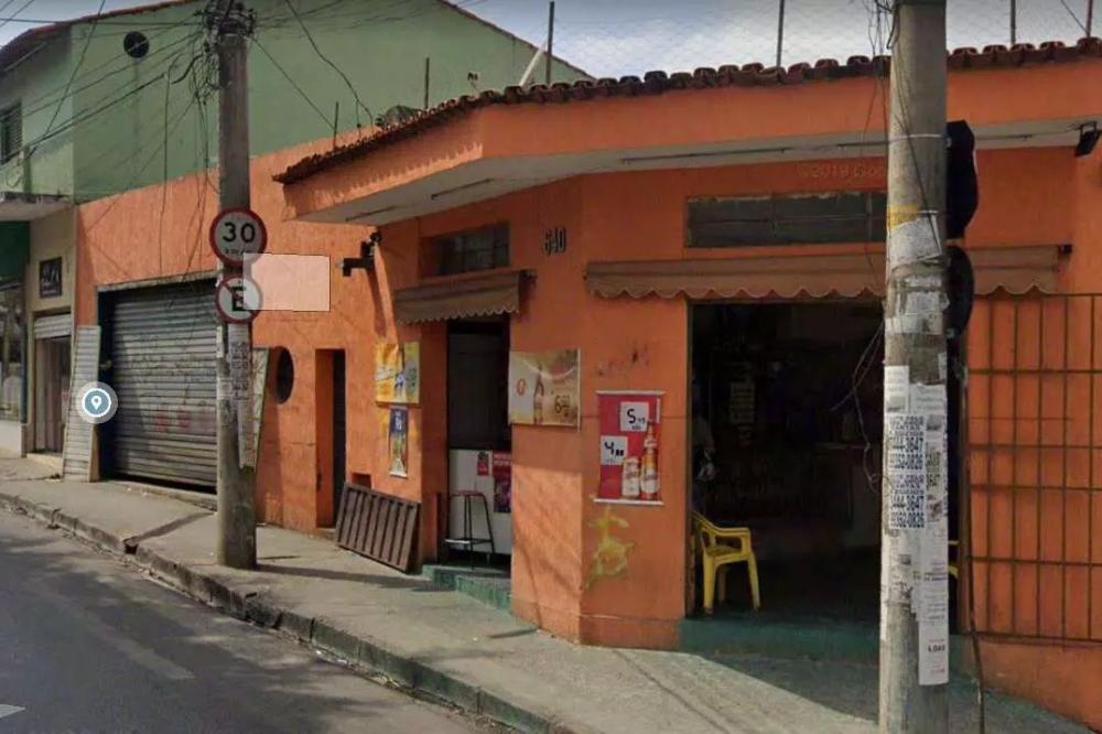 Jovem esfaqueia pessoas no Bairro Tupi em BH e diz que ouviu vozes para 'matar os monstros'