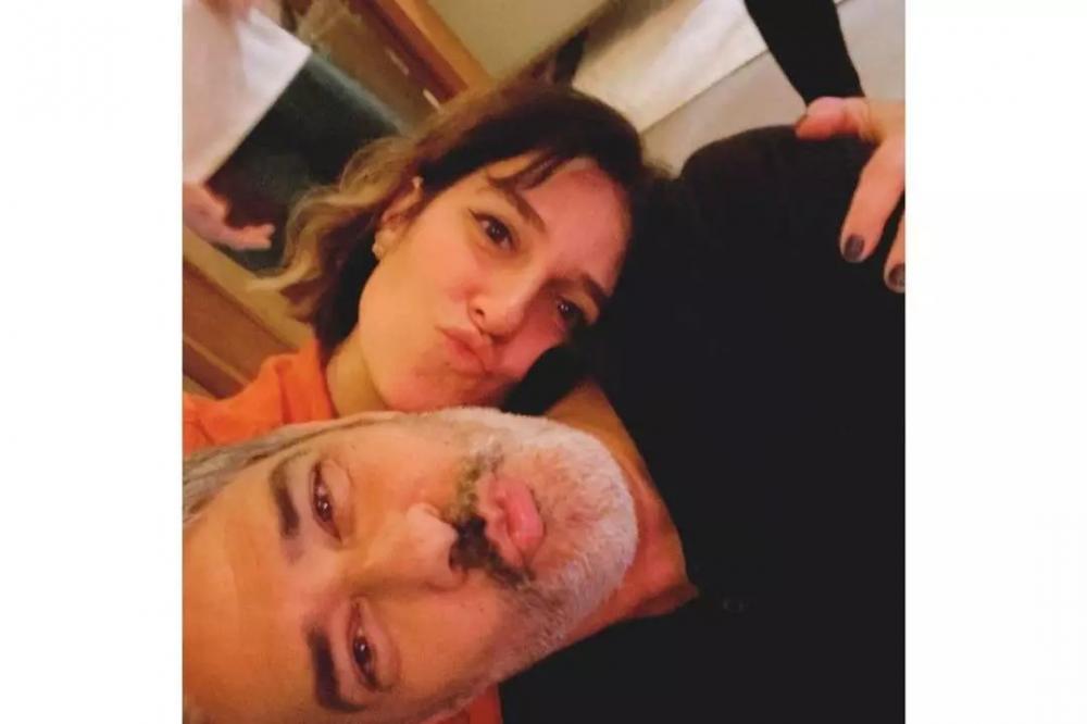 A fisioterapeuta também falou sobre a cirurgia a que se submeteu nesta quinta-feira (25) para a retirada de um cisto no aparelho reprodutor Foto Foto: Frame