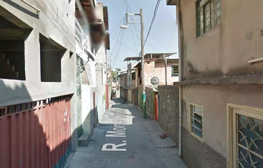 Homem esfaqueia duas pessoas depois de ser repreendido por usar drogas em BH