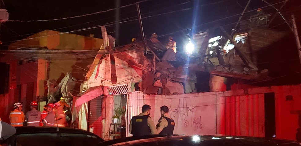 URGENTE: Prédios desabam nesta madrugada em Belo Horizonte e deixa 2 mortos