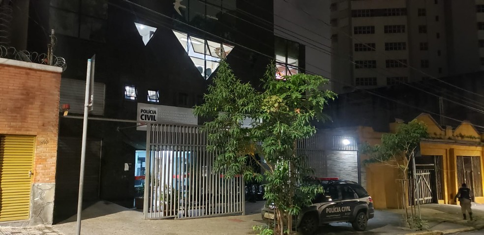 Passageira denuncia que motorista de aplicativo a estuprou durante viagem em Belo Horizonte