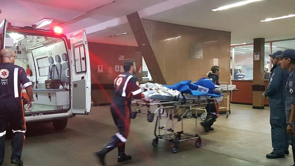 Padrasto cai de prédio ao fugir por janela com medo de apanhar do enteado no Bairro Pilar em BH