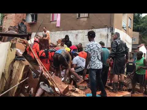 Salvamento de vitima da tragédia em Santa Maria de Itabira