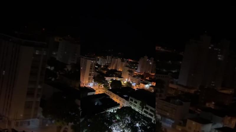 Assaltantes armados com fuzis atacam agência bancária em Itajubá